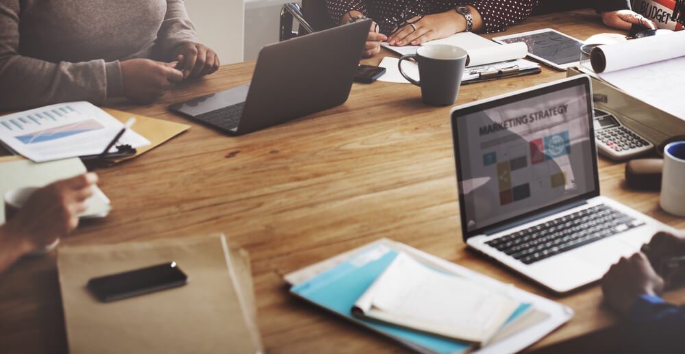 Employee-desk - Digital Media Case Study: Helped create one of the strongest sales forces in the industry